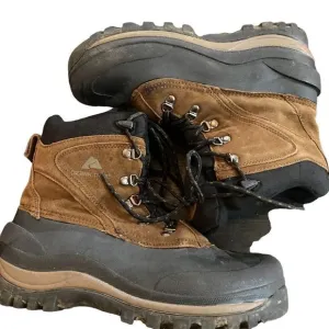 Ozark Trails hiking boots high top size 9 leather style MNOT 4390502 insulated