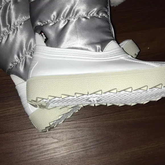 Pajar Made in Italy Fay Quilted Pom Pom Insulated Boots Waterproof Insulated NWT