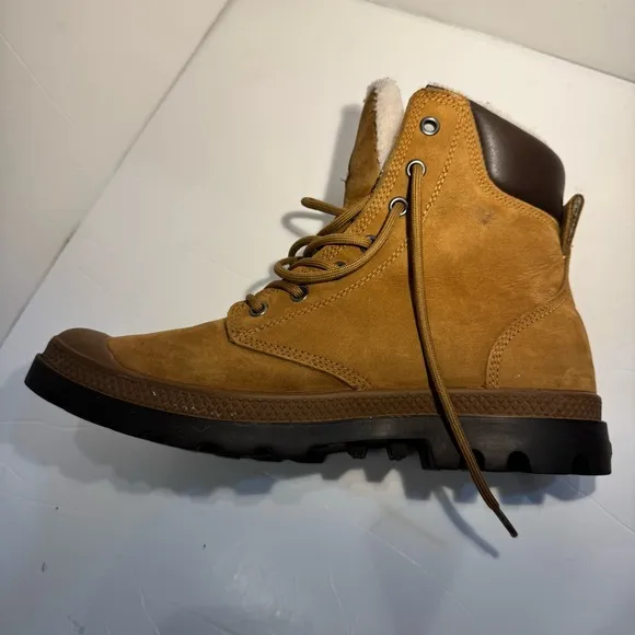 Palladium 72992-697-M Waterproof Boots Men’s 8 Tan Fur Lined Hiking Outdoor