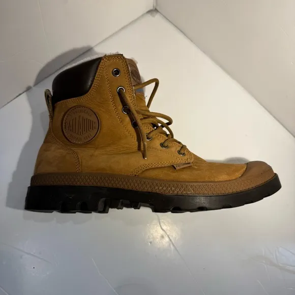 Palladium 72992-697-M Waterproof Boots Men’s 8 Tan Fur Lined Hiking Outdoor