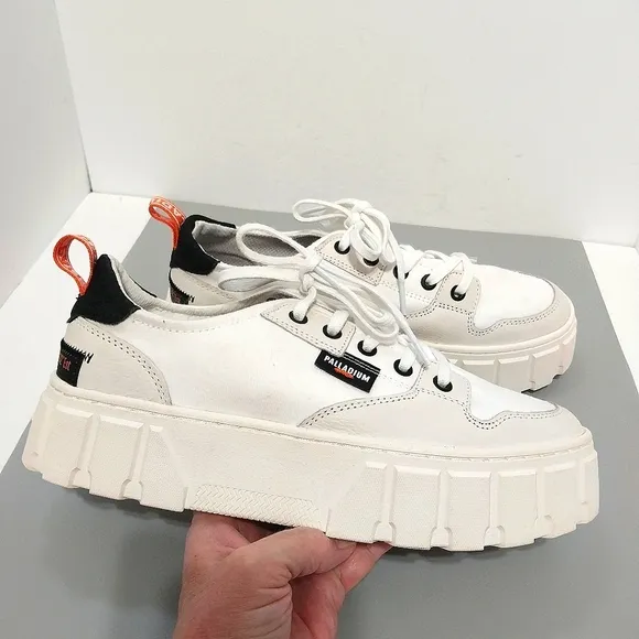 Palladium Pallatower Low Platform Sneakers, NEW, Size 8.5|EUR 40‎
