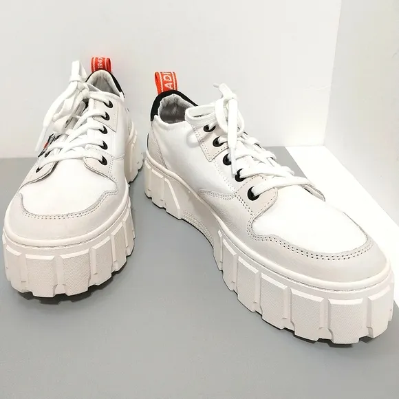 Palladium Pallatower Low Platform Sneakers, NEW, Size 8.5|EUR 40‎