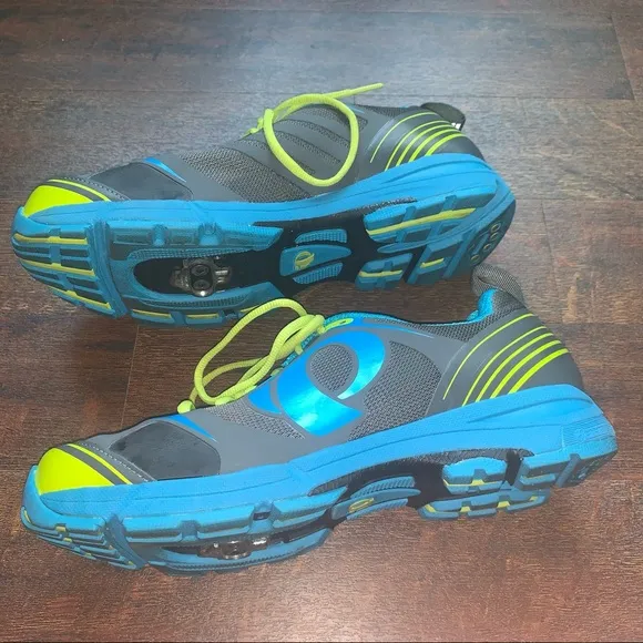 Pearl Izumi Spin Sneakers