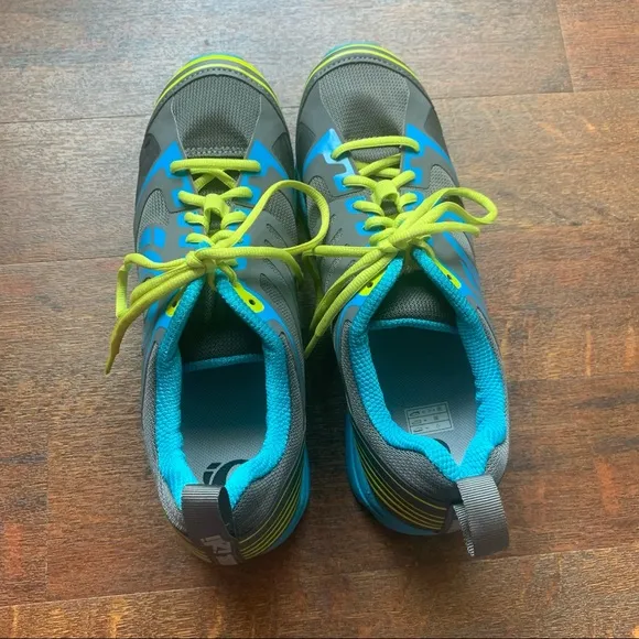 Pearl Izumi Spin Sneakers