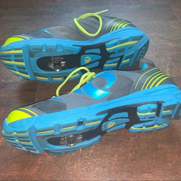 Pearl Izumi Spin Sneakers