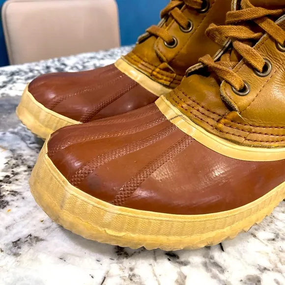 Premium Sorel 🇨🇦 Leather Boots woman’s size 10