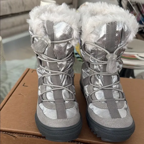 PRIMIGI GIRLS BOOTS GORTEX NWT sz 28/Child 11