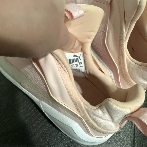 Puma Fierce Muted Women’s Training Shoes Pink 5.5 deadstock Y2KCondition 9/10