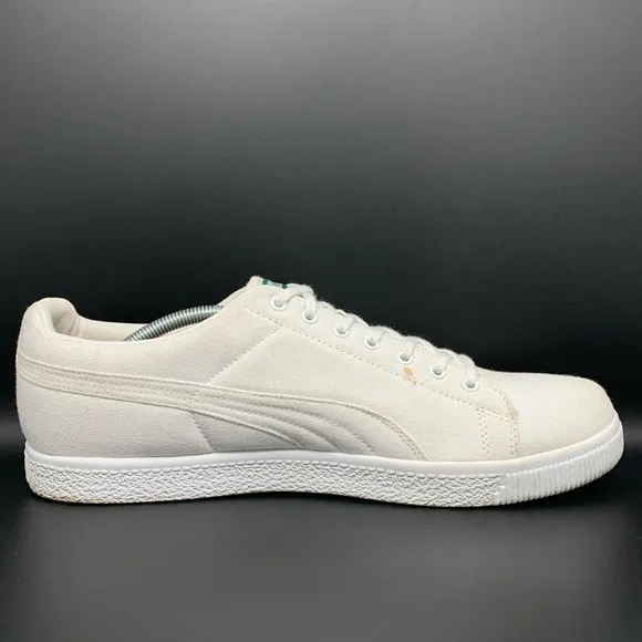 Puma x Undefeated Clyde Canvas Shoes Men’s Sz 13