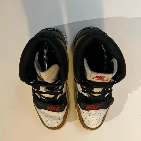 RARE Nike Air Jordan Legacy 312 Mens Rookie Tan