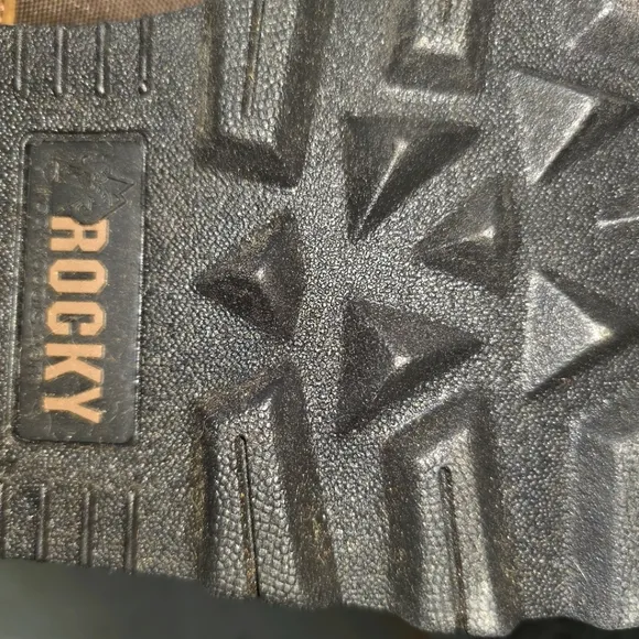 Rocky Men’s Stalker Waterproof 1000G Insulated Size 13 Brown