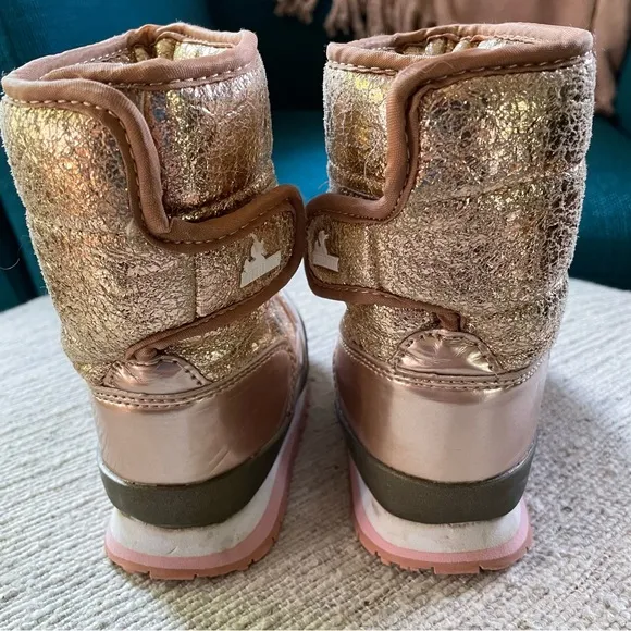 RUBBER DUCK Winter Boots - Snowjogger - Cracked Metallic - Rose Gold, Toddler 8
