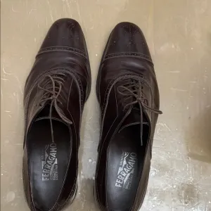 Salvatore Ferragamo Men's Brown Leather Dress Shoes