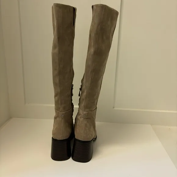 Sam Edelman Wade Stacked Heel Square Toe Knee High Boots Warm Sand Sz 9 M