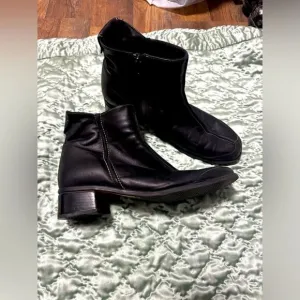 Santana Canada Waterproof Boots black color size 9.5