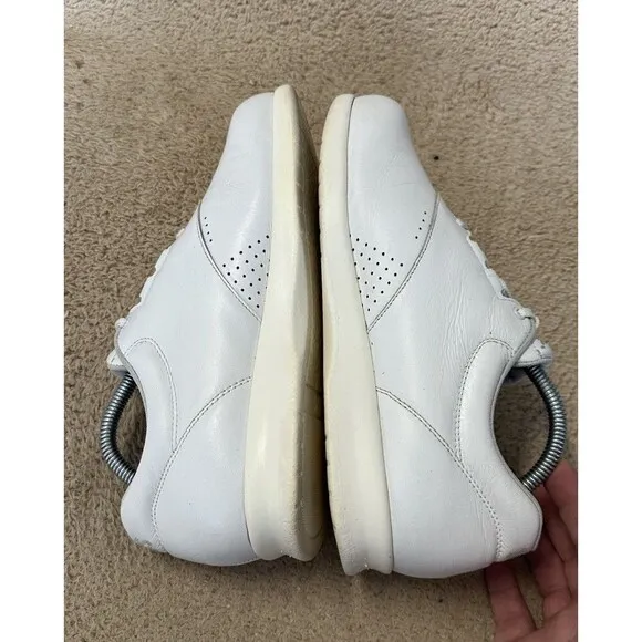 SAS Free Time White Nursing Shoes Sneakers Tri Pad Comfort Women’s Size 9.5 Wide