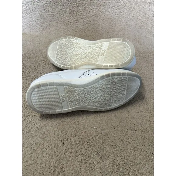 SAS Free Time White Nursing Shoes Sneakers Tri Pad Comfort Women’s Size 9.5 Wide