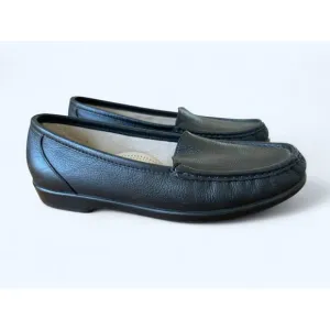 SAS Simplify Black Leather Loafer Slip Ons Moccasin Comfort Shoes size 8.5 M