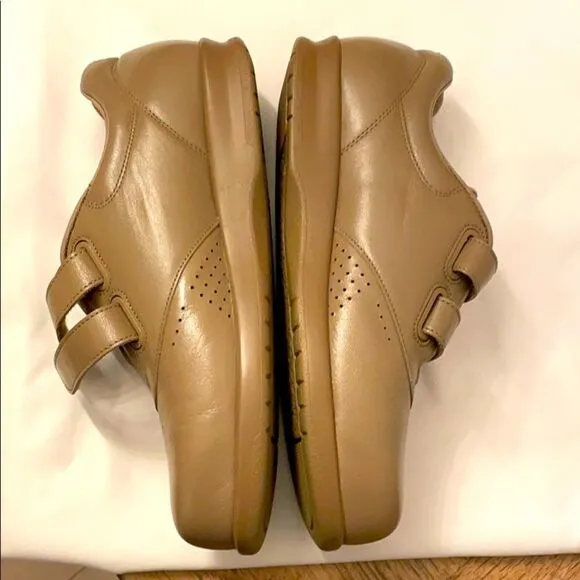 SAS SZ 8.5S COMFORT SHOES.  SIZE IS 8.5 SL…