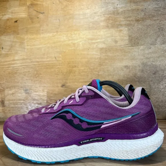 Saucony Triumph 19 Womens Sz 11.5 Running Shoes Sneakers Razzle Blaze S10678-30