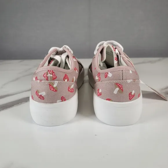 Sincerely Jules Women’s Mushroom Sneakers Size 9 Low Top Shoes