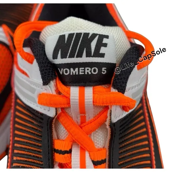 Size 10.5 NIKE Zoom VOMERO 5 FB9149-800 ORANGE BLACK Comfy Shoes Men's New Shoe