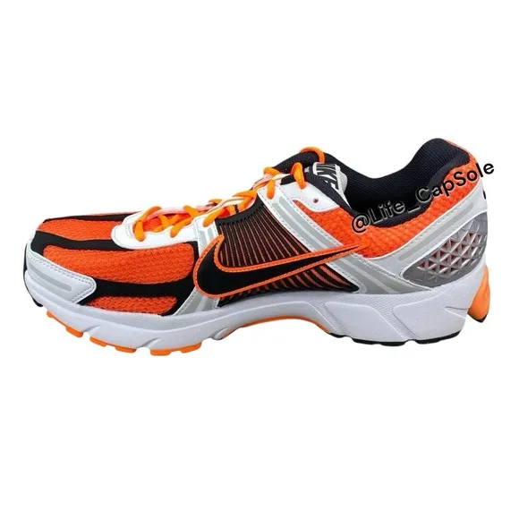 Size 10.5 NIKE Zoom VOMERO 5 FB9149-800 ORANGE BLACK Comfy Shoes Men's New Shoe
