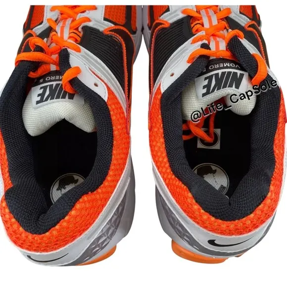 Size 10.5 NIKE Zoom VOMERO 5 FB9149-800 ORANGE BLACK Comfy Shoes Men's New Shoe