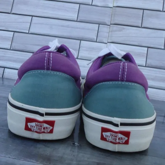 SIZE 11. Era Vans ultracush suede/canvas men's sneakers shoes.