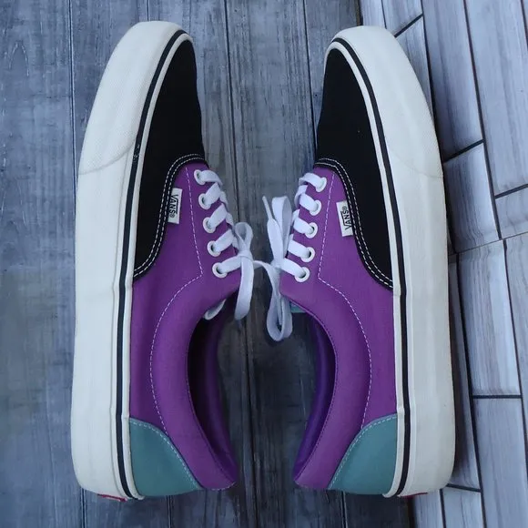SIZE 11. Era Vans ultracush suede/canvas men's sneakers shoes.
