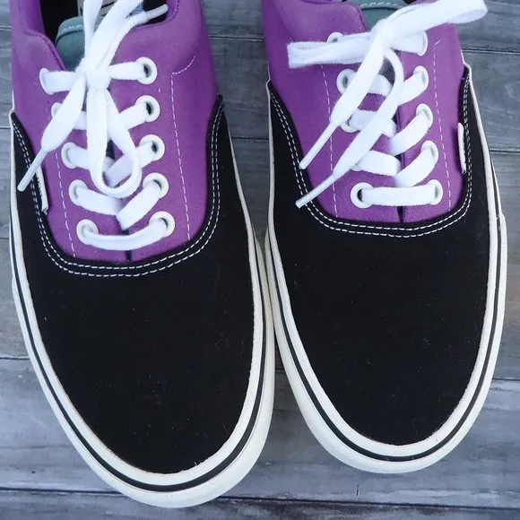 SIZE 11. Era Vans ultracush suede/canvas men's sneakers shoes.