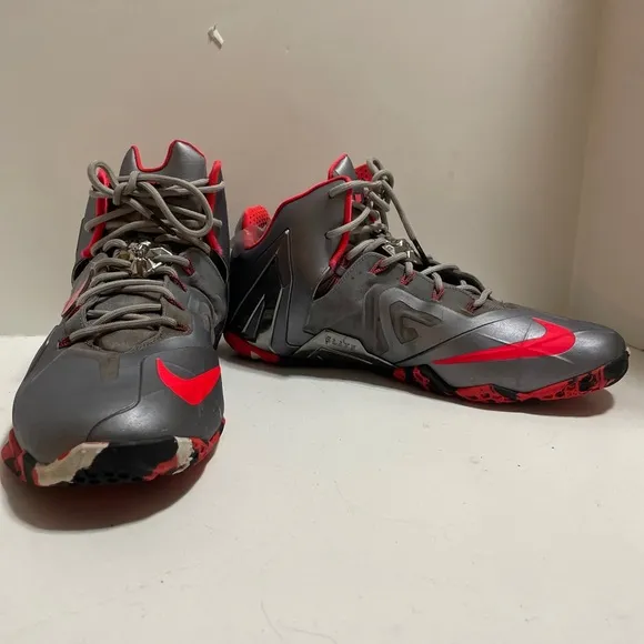 Size 13 - Nike LeBron 11 Elite team 2014