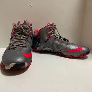 Size 13 - Nike LeBron 11 Elite team 2014