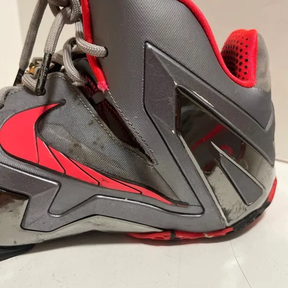 Size 13 - Nike LeBron 11 Elite team 2014