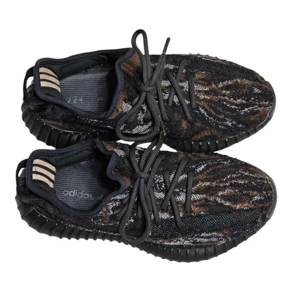 Size 5.5 - adidas Yeezy Boost 350 V2 Low MX Rock
