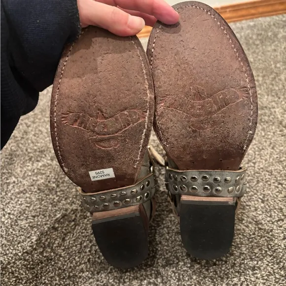 Size 6 freebird Ramones