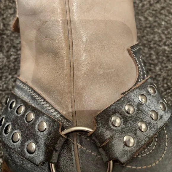 Size 6 freebird Ramones