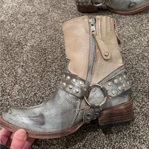 Size 6 freebird Ramones