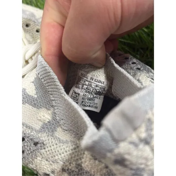 Size 9.5 - adidas Yeezy Boost 380 Alien clean