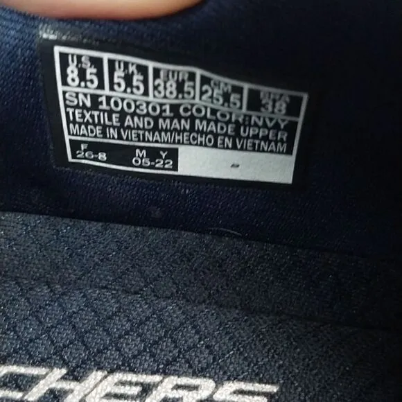 Sketchers &quot;Breathe Easy&quot; Step in Comfort Shoes...EUC...Size 8.5