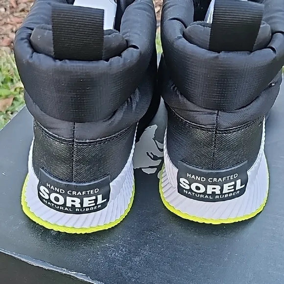 Sorel Black Insulated Waterproof Boots