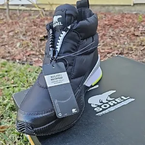 Sorel Black Insulated Waterproof Boots