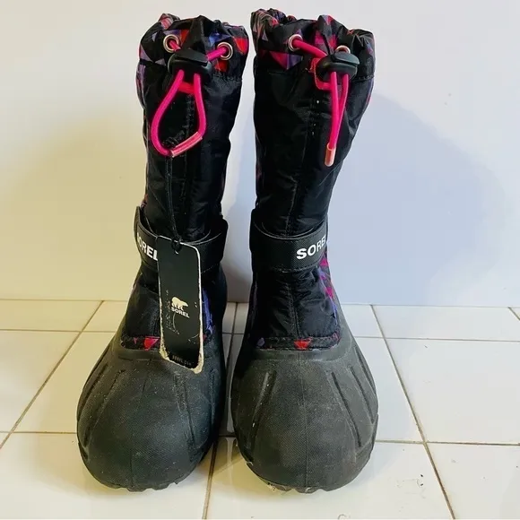 Sorel Black, Pink, and Purple Snow Boots Size 6 NWT