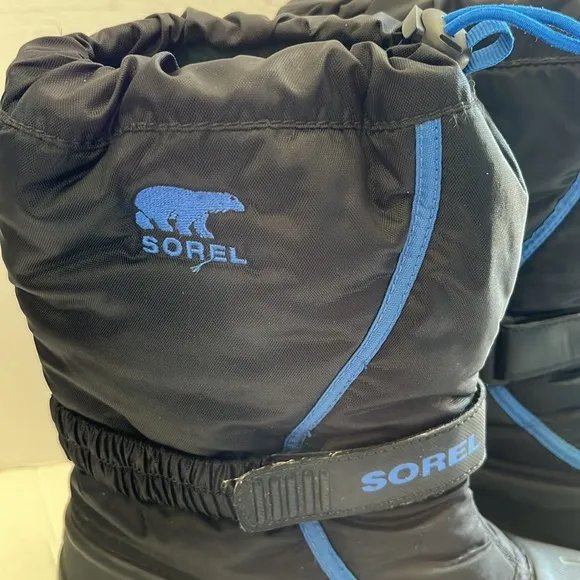 Sorel  Blue/ black Insulated Snow Boot  Youth Size 5