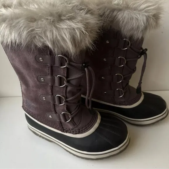 Sorel Boots  Joan Of Arctic Hand Crafted Waterproof purple Suede Women's size 4