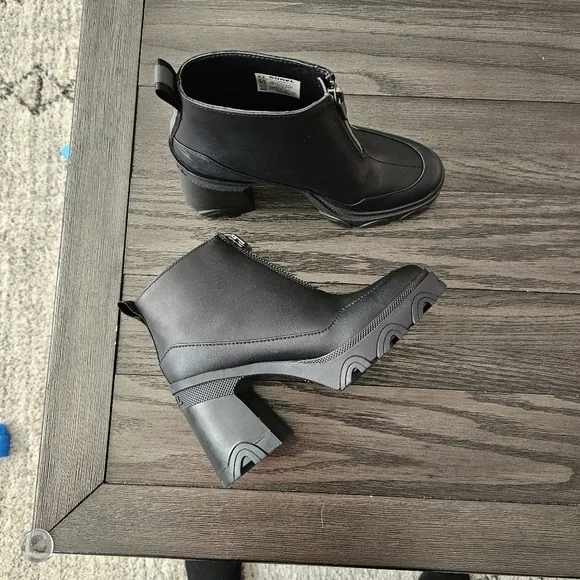 Sorel Brex Heel Zip Bootie