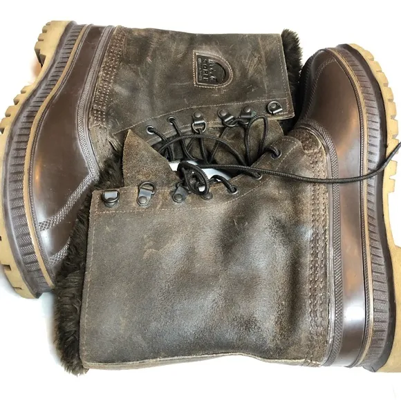 Sorel brown leather duck snow boots