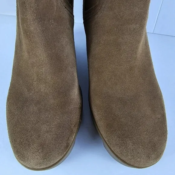 Sorel Chelsea Women's Tan Wedge Suede Bootie with Stacked Heel Size 7 1/2