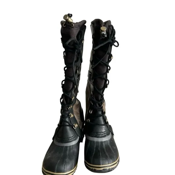 Sorel Conquest Carly Boots Size 8