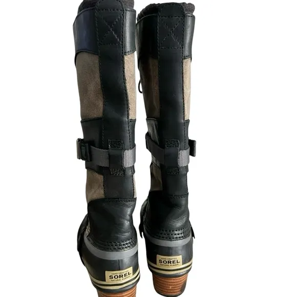 Sorel Conquest Carly Boots Size 8